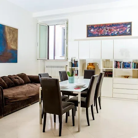 - Walk To Navona - Full Kitchen - Fast Wi-fi & A-c Apartment Rom