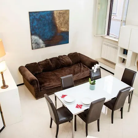 Apartment - Walk To Navona - Full Kitchen - Fast Wi-fi & A-c *