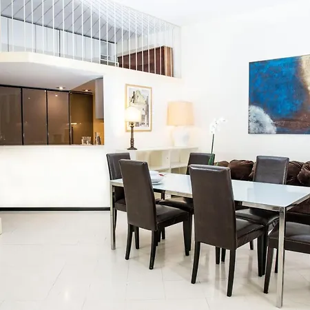 Apartment - Walk To Navona - Full Kitchen - Fast Wi-fi & A-c Rom