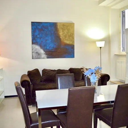 - Walk To Navona - Full Kitchen - Fast Wi-fi & A-c