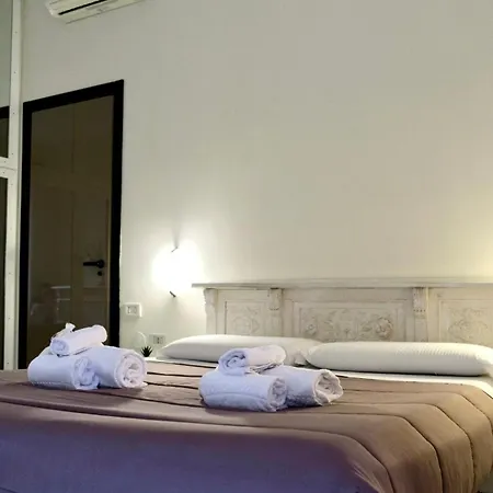 - Walk To Navona - Full Kitchen - Fast Wi-fi & A-c