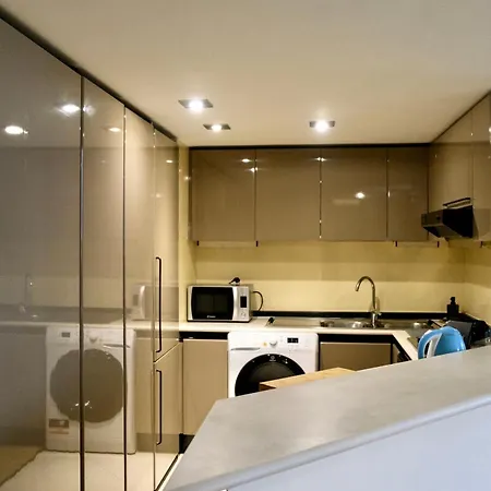 - Walk To Navona - Full Kitchen - Fast Wi-fi & A-c * Rom