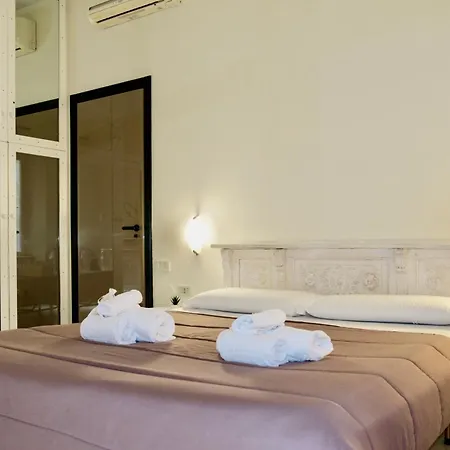- Walk To Navona - Full Kitchen - Fast Wi-fi & A-c Rom