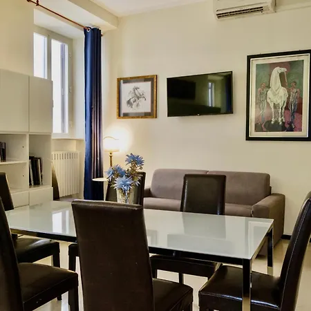- Walk To Navona - Full Kitchen - Fast Wi-fi & A-c *