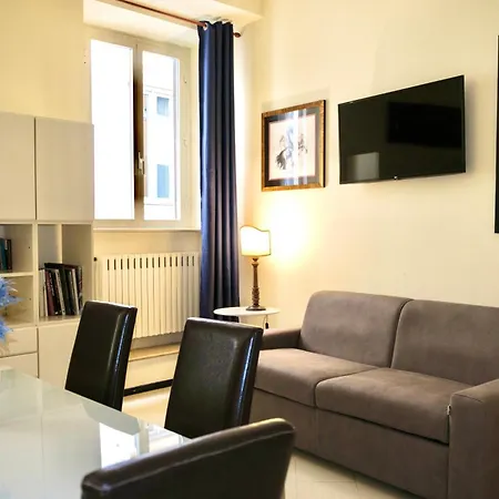 - Walk To Navona - Full Kitchen - Fast Wi-fi & A-c Apartment Rom