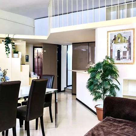 Apartment - Walk To Navona - Full Kitchen - Fast Wi-fi & A-c *