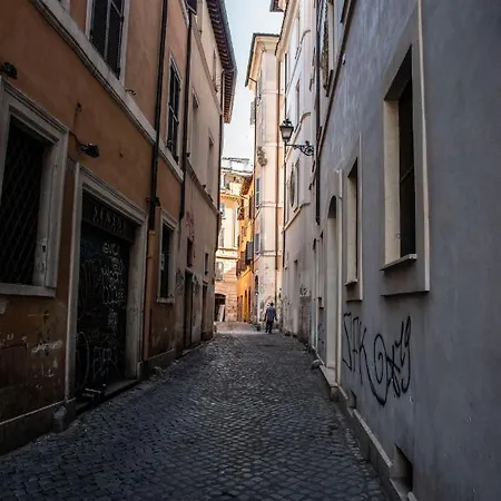 - Walk To Navona - Full Kitchen - Fast Wi-fi & A-c