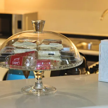 - Walk To Navona - Full Kitchen - Fast Wi-fi & A-c アパート