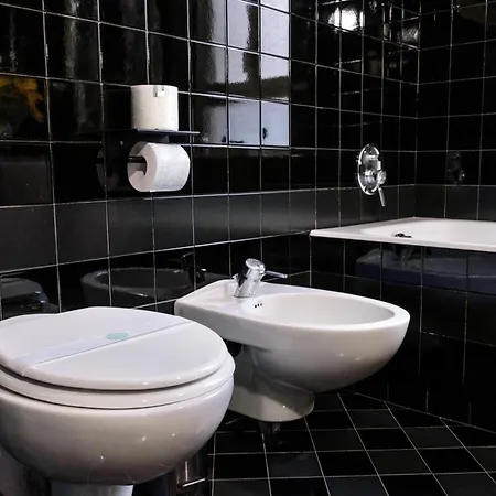 - Walk To Navona - Full Kitchen - Fast Wi-fi & A-c アパート