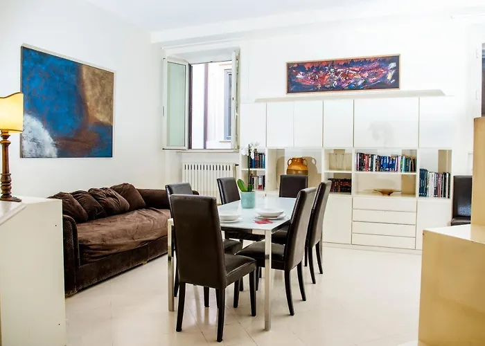 - Walk To Navona - Full Kitchen - Fast Wi-fi & A-c 아파트 로마