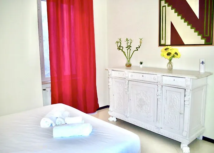 - Walk To Navona - Full Kitchen - Fast Wi-fi & A-c